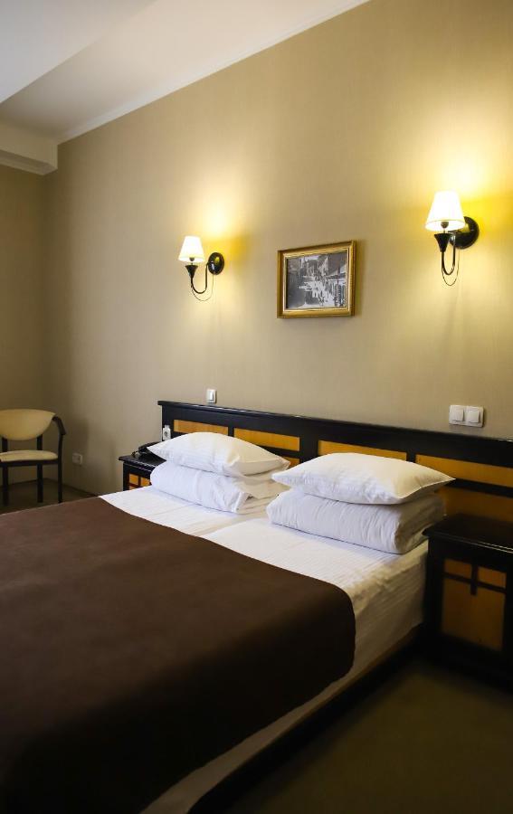 Georg Palace Hotel تشيرنيفتسي المظهر الخارجي الصورة