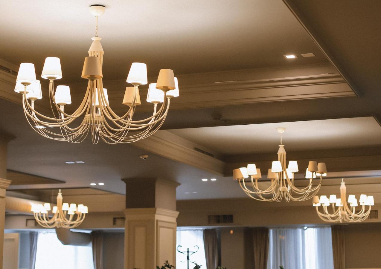 Georg Palace Hotel تشيرنيفتسي المظهر الخارجي الصورة